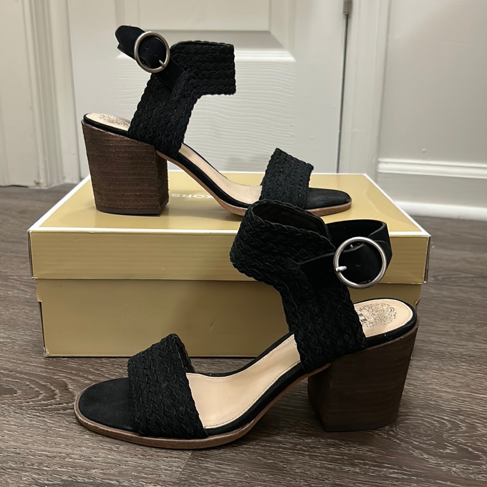 Vince Camuto block sandal heel. Worn one time. Great for spring summer